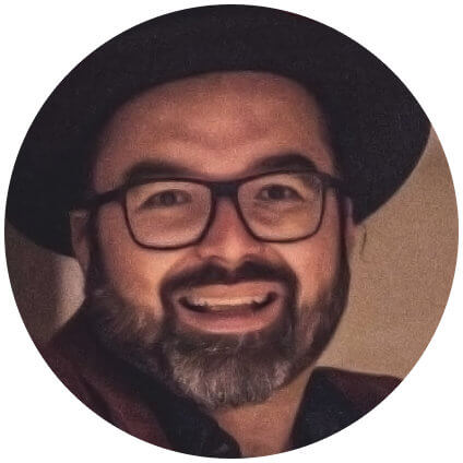 Filip Komorowski’s picture.